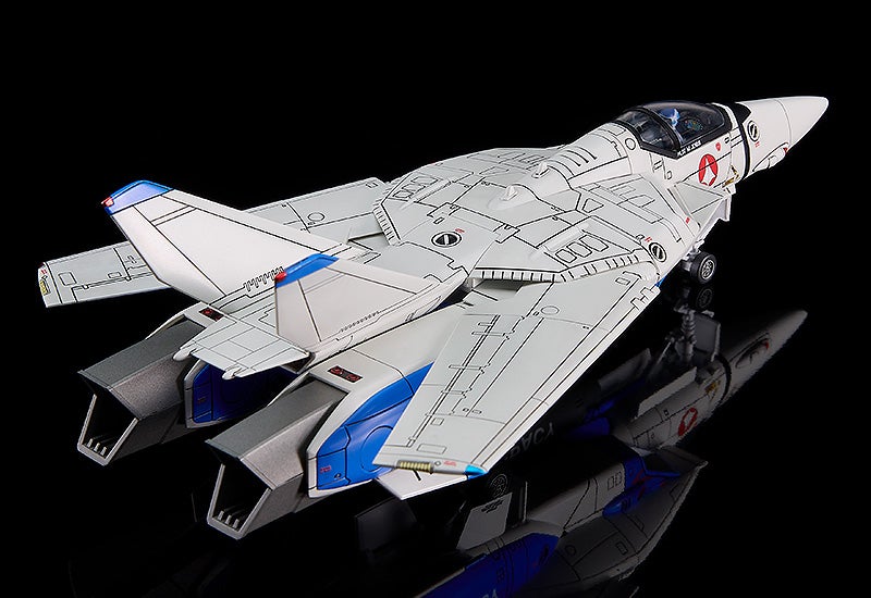PLAMAX PX07 1/72 VF-1A ファイターバルキリー バーミリオン小隊