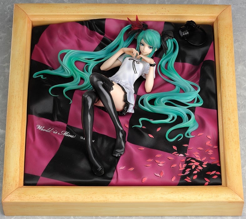 supercell feat. Miku Hatsune: World is Mine (Natural Frame)