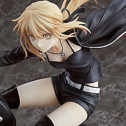 Saber/Altria Pendragon (Alter) & Cuirassier Noir
