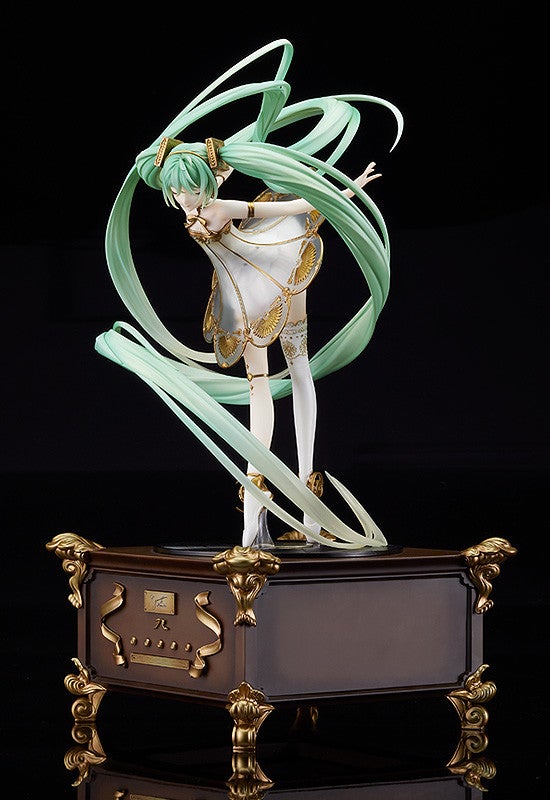 Full-Scale Figure Hatsune Miku Symphony: 5th Anniversary Ver